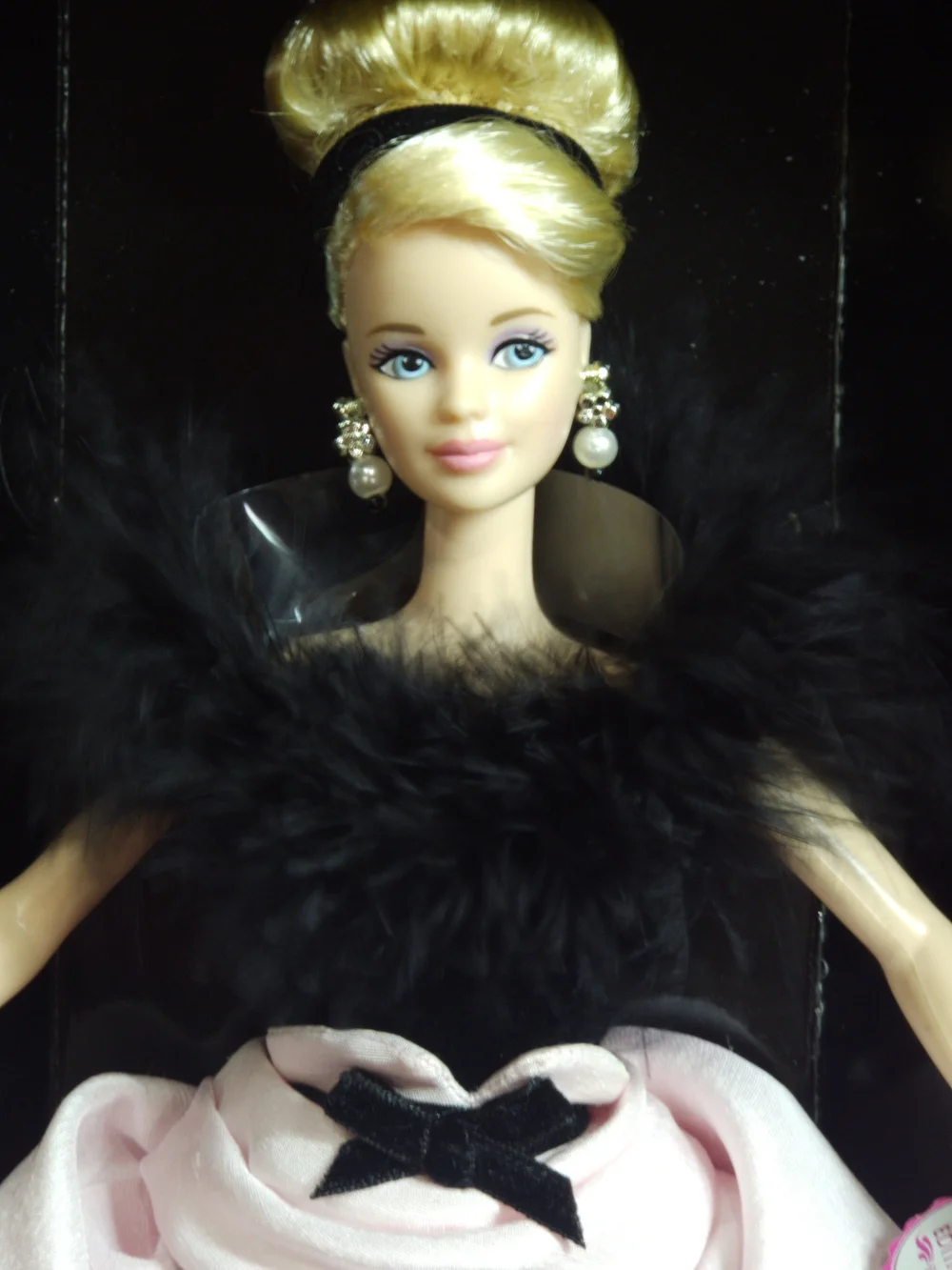 NRFB/MIB 1996 Grand Premiere Barbie Members Choice First Edition #16498